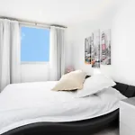 Oceanfront Адехе