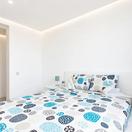 Oceanfront Apartament *