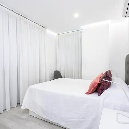 Oceanfront Apartament *