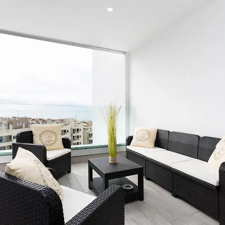 Oceanfront 아파트 아데제