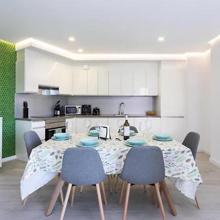 Oceanfront Apartament