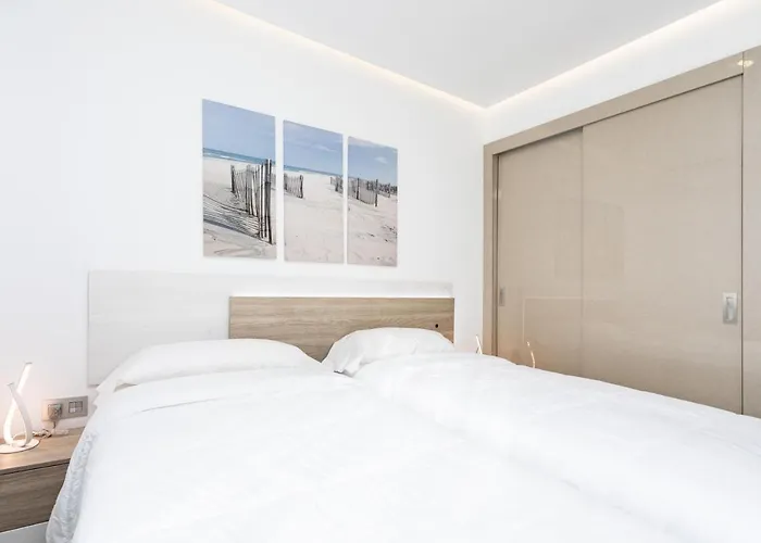 Oceanfront Apartman *