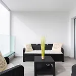Oceanfront Apartamento