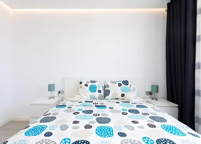 Oceanfront Apartment *